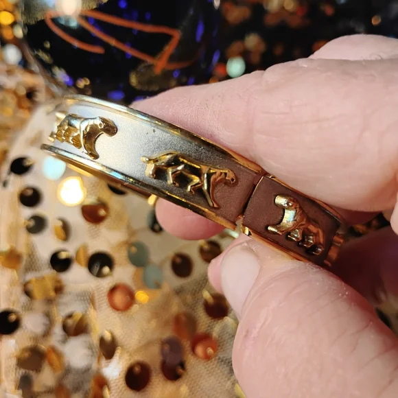 Vintage 80s Gols & Silver Waking Lioness Heavy Metal Spirit Cuff Bracelet - Picture 9 of 11